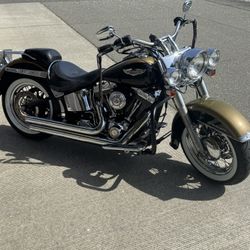 Harley Davidson Deluxe
