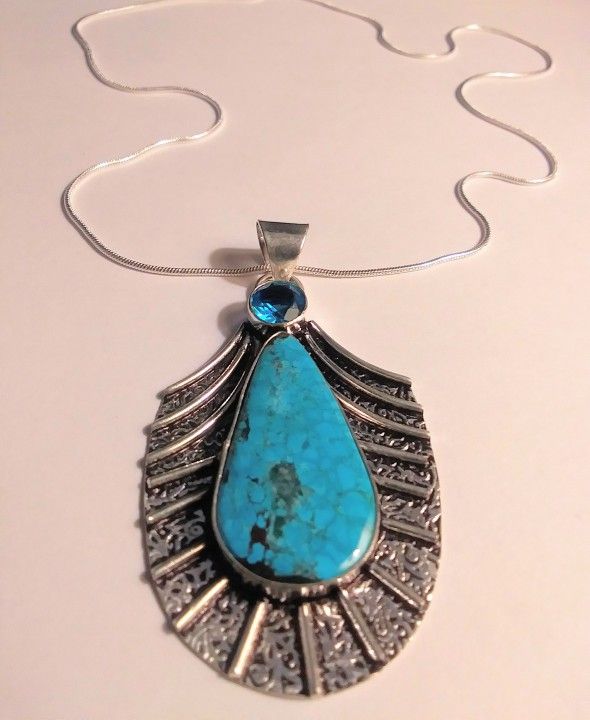 Stunning 925 Sterling Silver Turquoise fashion Necklace