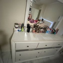 makeup Vanity
