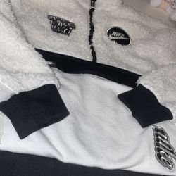 Kids Fleece Half Zip Jacket, White - Nike Outerwear Size 6 unisex 