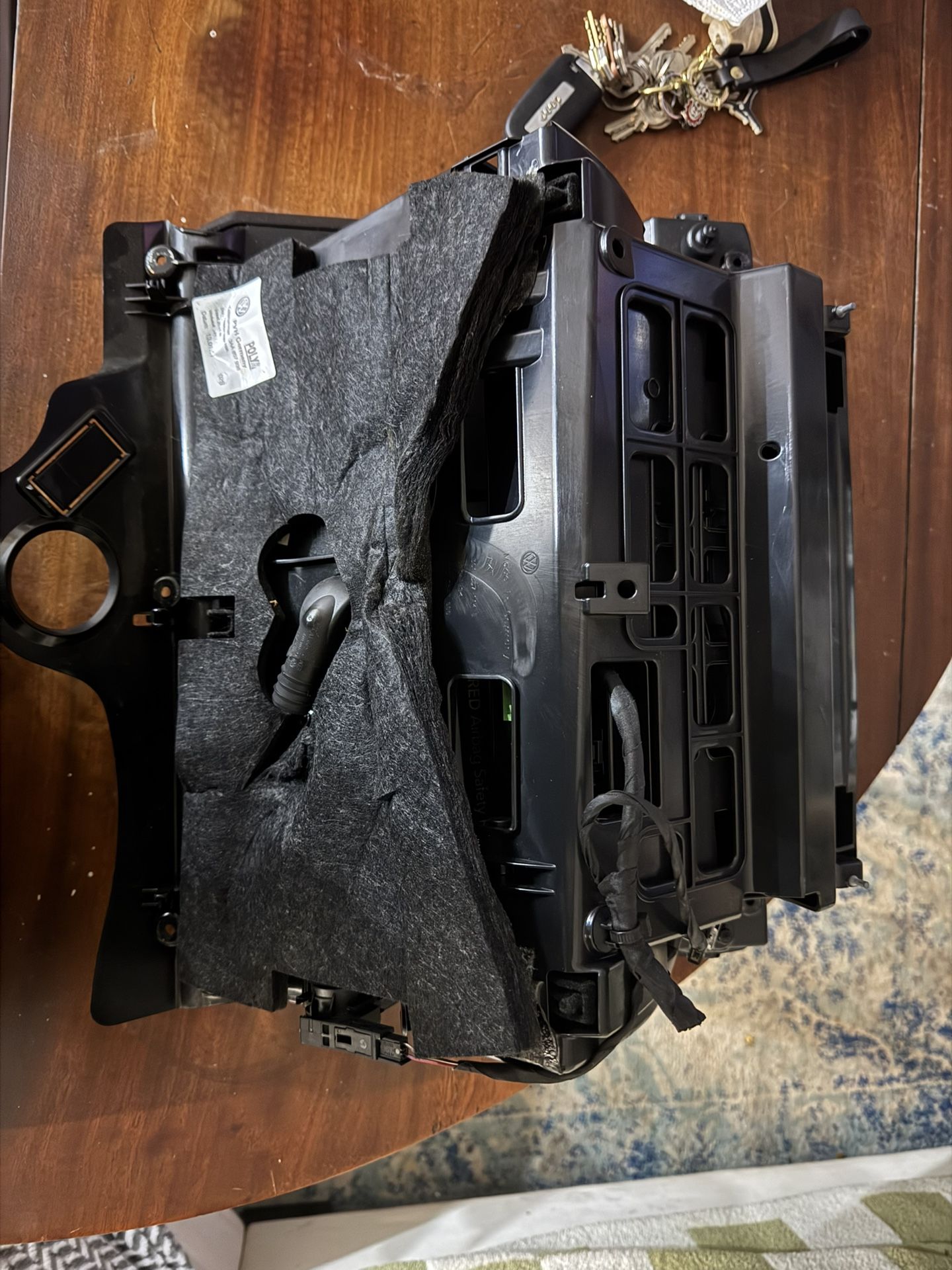 09-17 Vw Cc Glove Box 