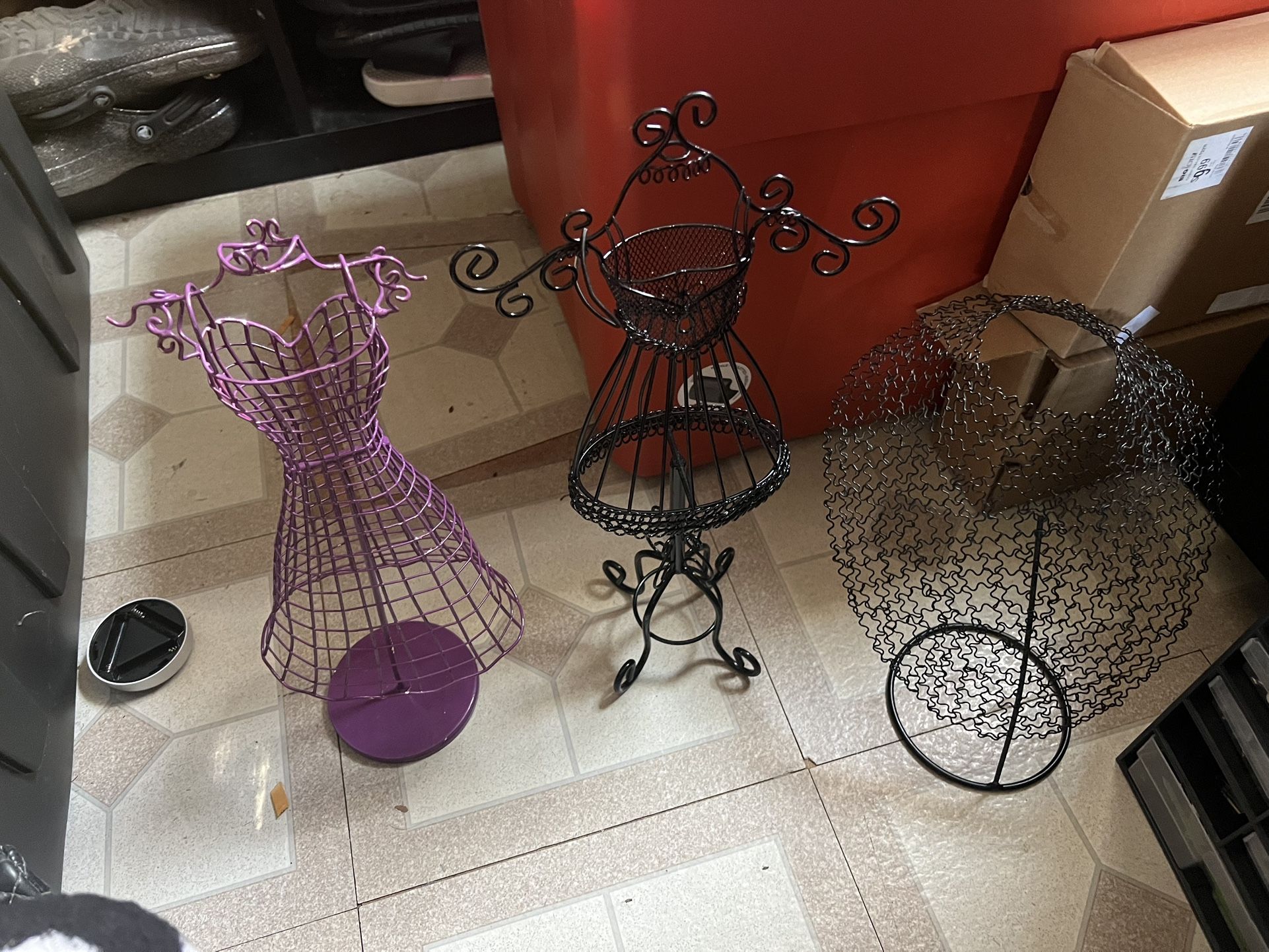Jewelry Stands