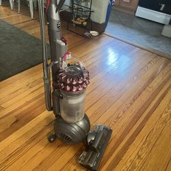 Dyson Big Ball Animal Vacuum w/Accessories