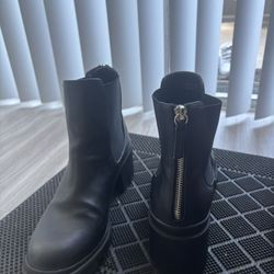 Dolce Vita Chunky Chelsea Boots – Black, Size 9.5