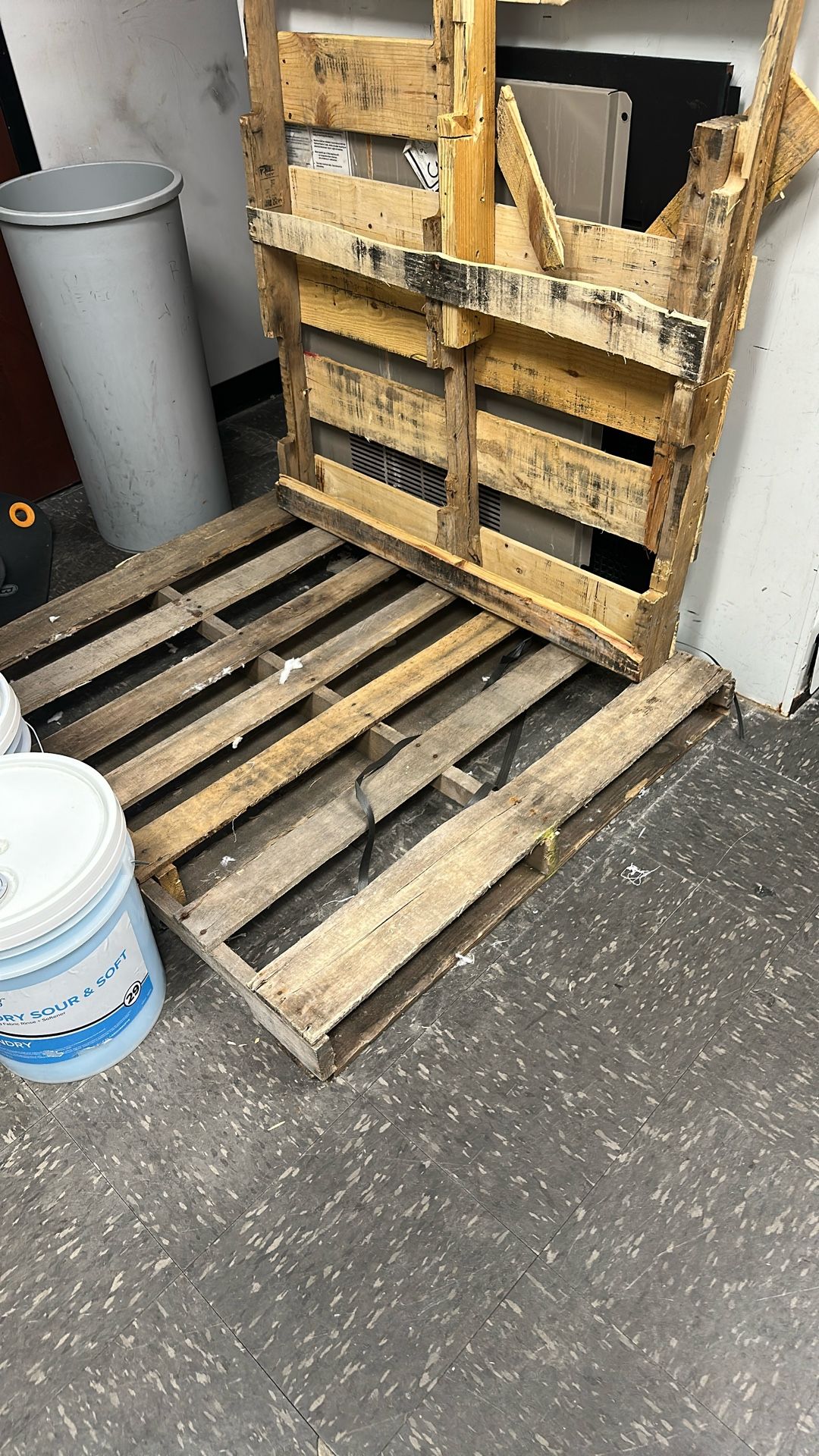 Free Pallets