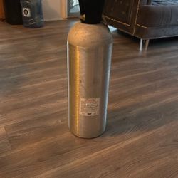 CO2 Tank