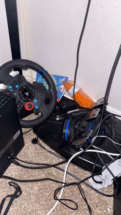wheel and pedals