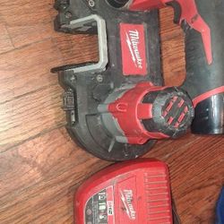 Milwaukee M12 Bandsaw