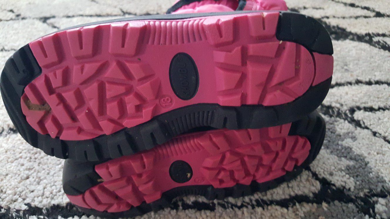 Girls Snow Boots size 13