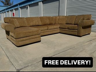 FREE DELIVERY || Macy’s 3Pc Large U Sectional Couch