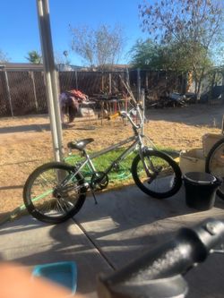 Mongoose bike