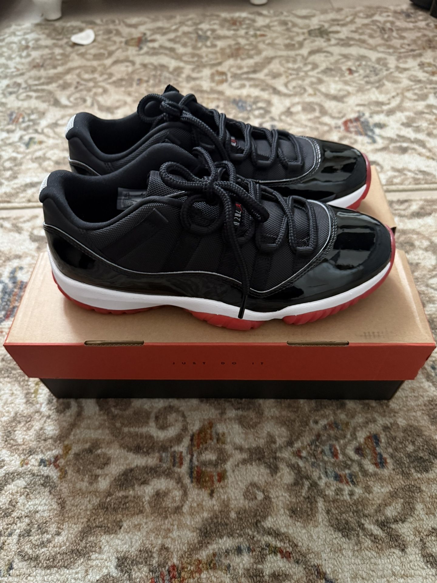 Jordan 11 Low ‘Breds’