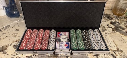 NEW Poker Chip Set 11.5g Poker Set w/ Cards Buttons Carrying Case and 500 Chips for Texas Hold'em