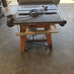 Rigid Table Saw 