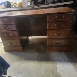Free  Wooden Desk