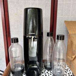 SodaStream Fizzi Sparkling Water Maker (Black) Bundle with 1 CO2 (installed) & 3 BPA free Bottles soda stream
