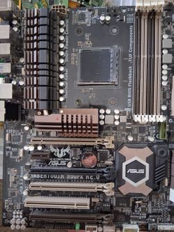 Asus sabertooth 990FX R2.0