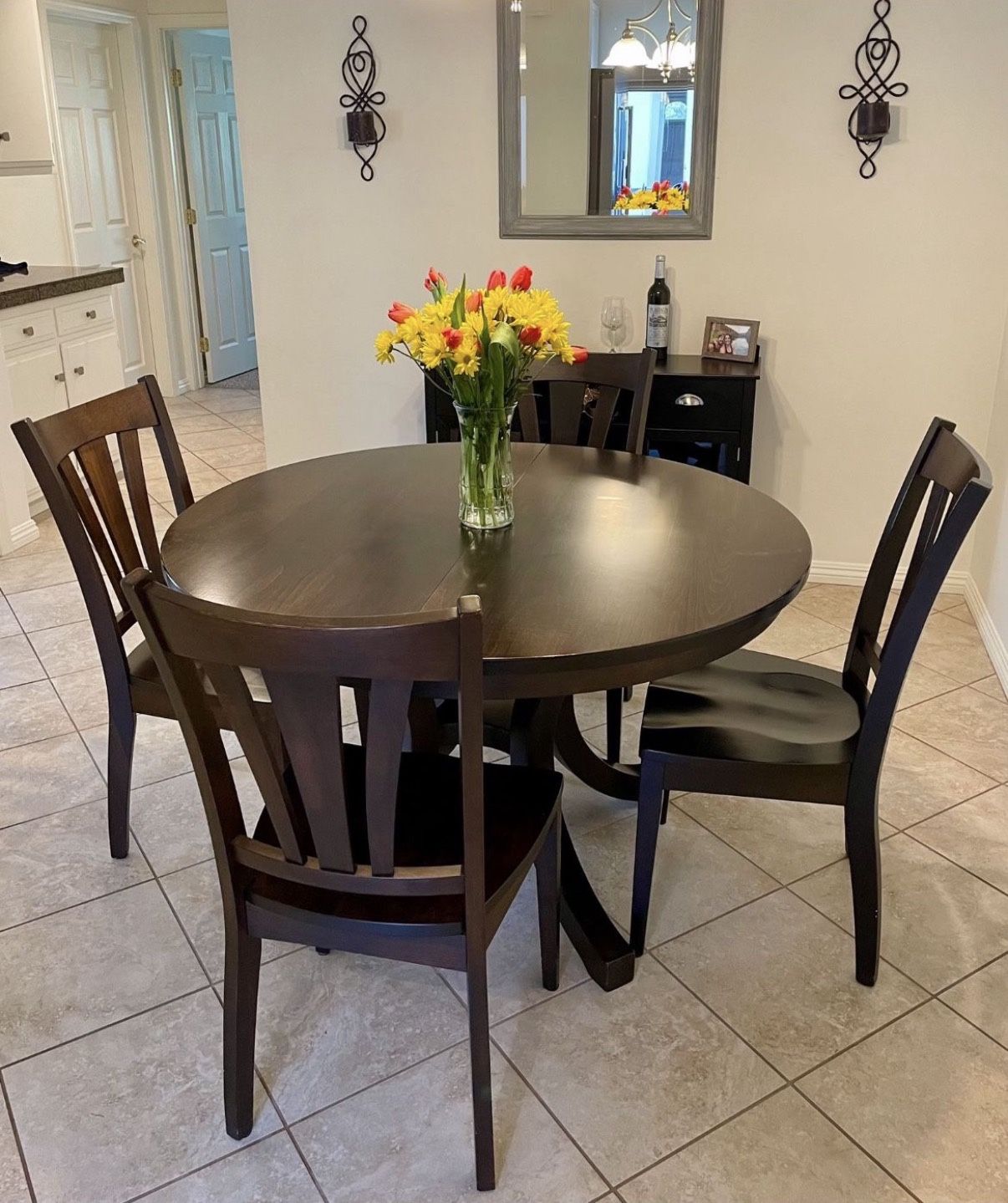 5-Piece Dining Room Set – Solid Wood Table with 4 Chairs