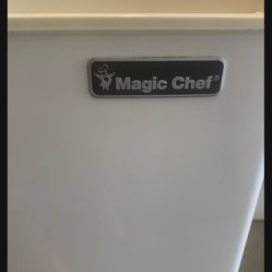 Magic chef Upright Freezer