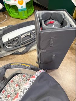 Graco Pack and Play w/ Organic Mattress