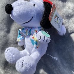 Peanuts Santa Hat Scarf SNOOPY Musical Plush Plays Peanuts Theme Song 9" new tag