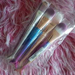 4pcs Mermaid Makeup Brush Set