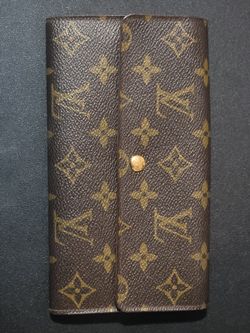 #1 Authentic Louis Vuitton Wallet 