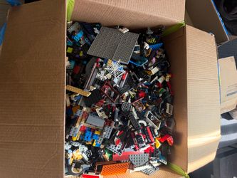 LEGO box with random sets