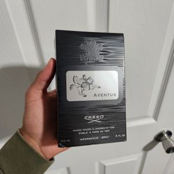 Creed Aventus eau de parfum spray 3.3 oz 100 Ml