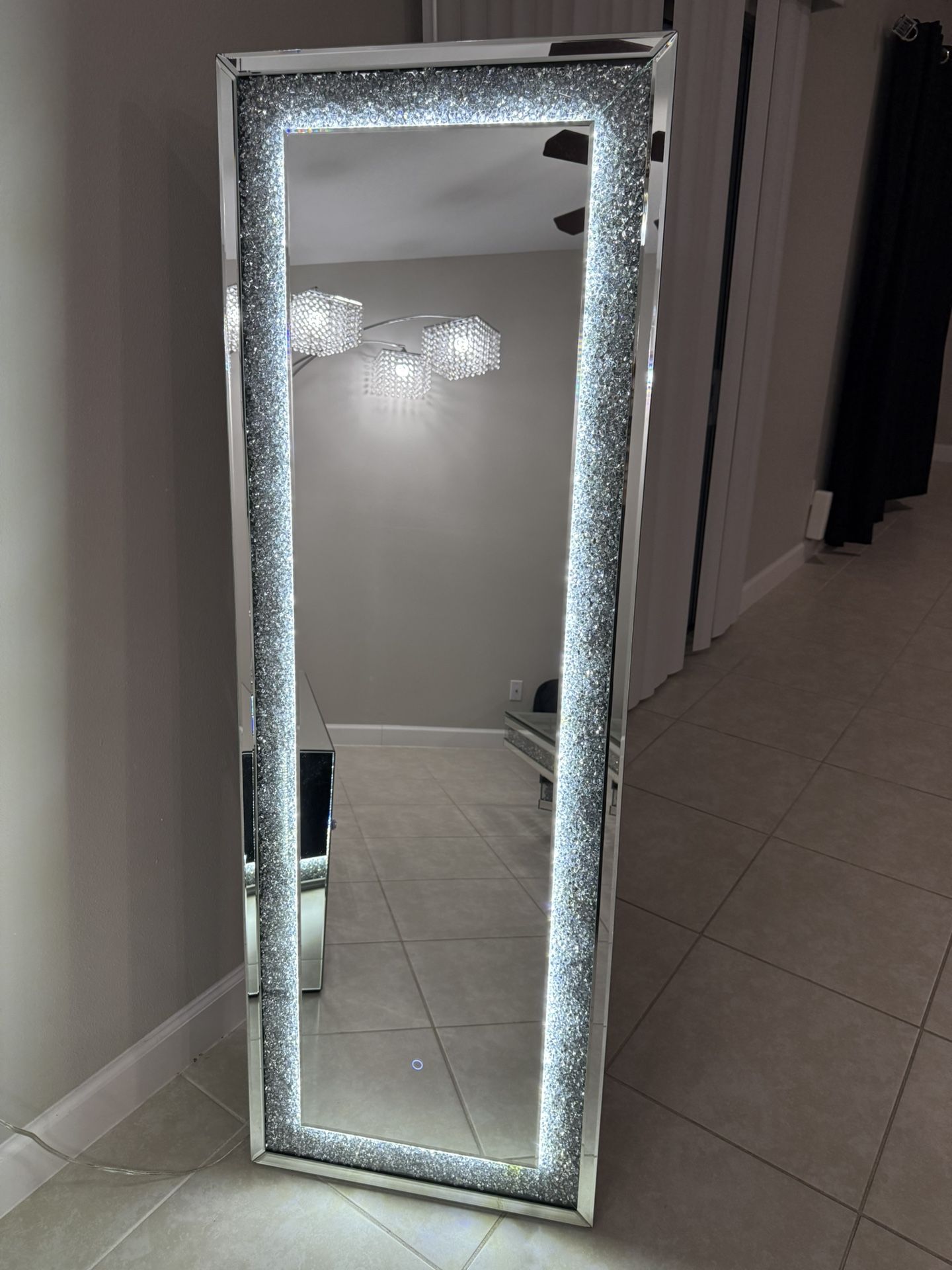 Crystal Modern Accent Mirrored Led Floor Mirror