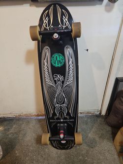 Birdhouse skate board