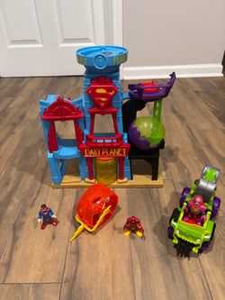 Superman imaginext figures &Car