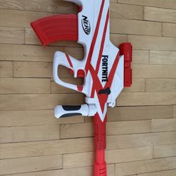 Nerf Fortnite semi-automatic