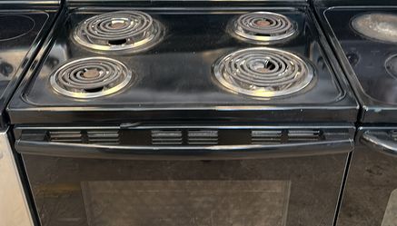 GE Range Oven Electric Black With Slide in
