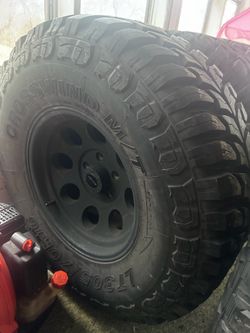 Pro comp wheels & tires 305/70/R16 5x5