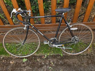 VINTAGE SCHWINN PROJECT/COLLECTERS BIKE