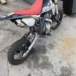 125cc Dirt Bike 4 Stroke 