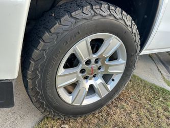 20s GMC SIERRA STOCK WHEELS