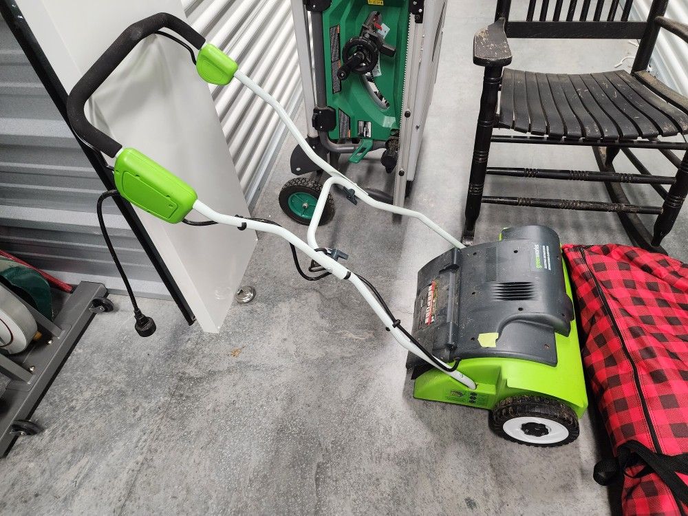 Greenworks 10 Amp 14” Corded Electric Dethatcher (Stainless Steel Tines)