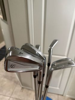 Takomo 201 Golf Iron Set PW-4 Stiff KBS
