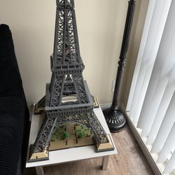 Lego Eiffel Tower
