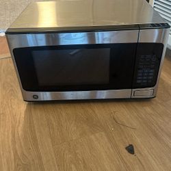 Microwave 20x14.5x11