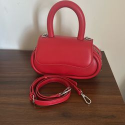 Super Cute lil red bag 🔥
