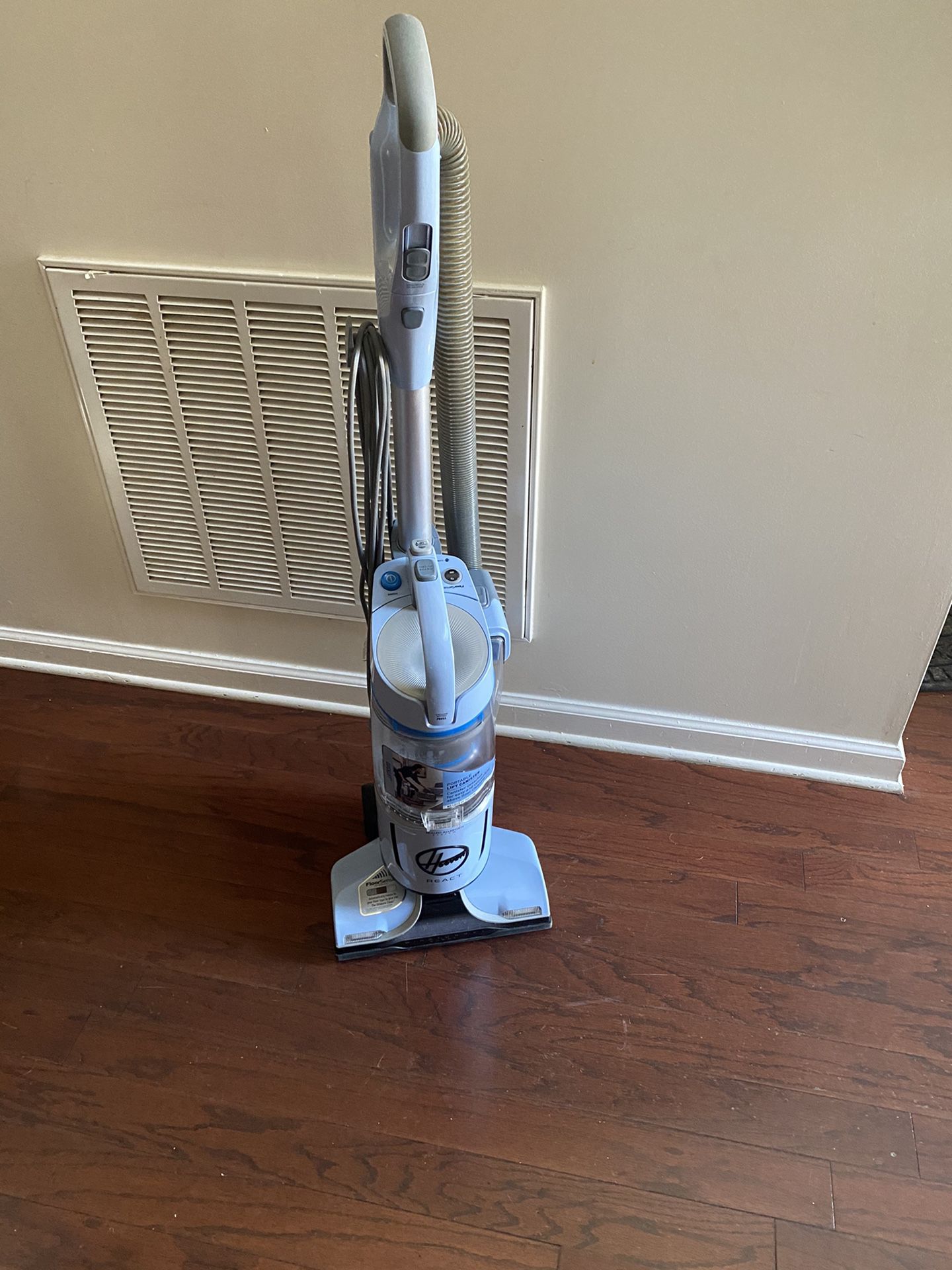 Hoover React wind tunnel Vacuum Cleaner
