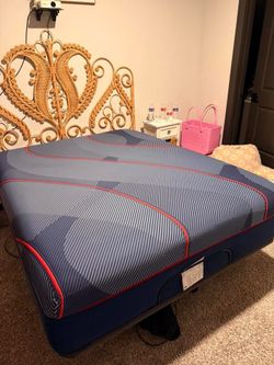 Sealy Posturepedic High Point II Hybrid (Medium) queen mattress (only a few months old) and adjustable bed frame