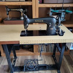 Vintage Singer 31-15 Commercial Sewing Machine