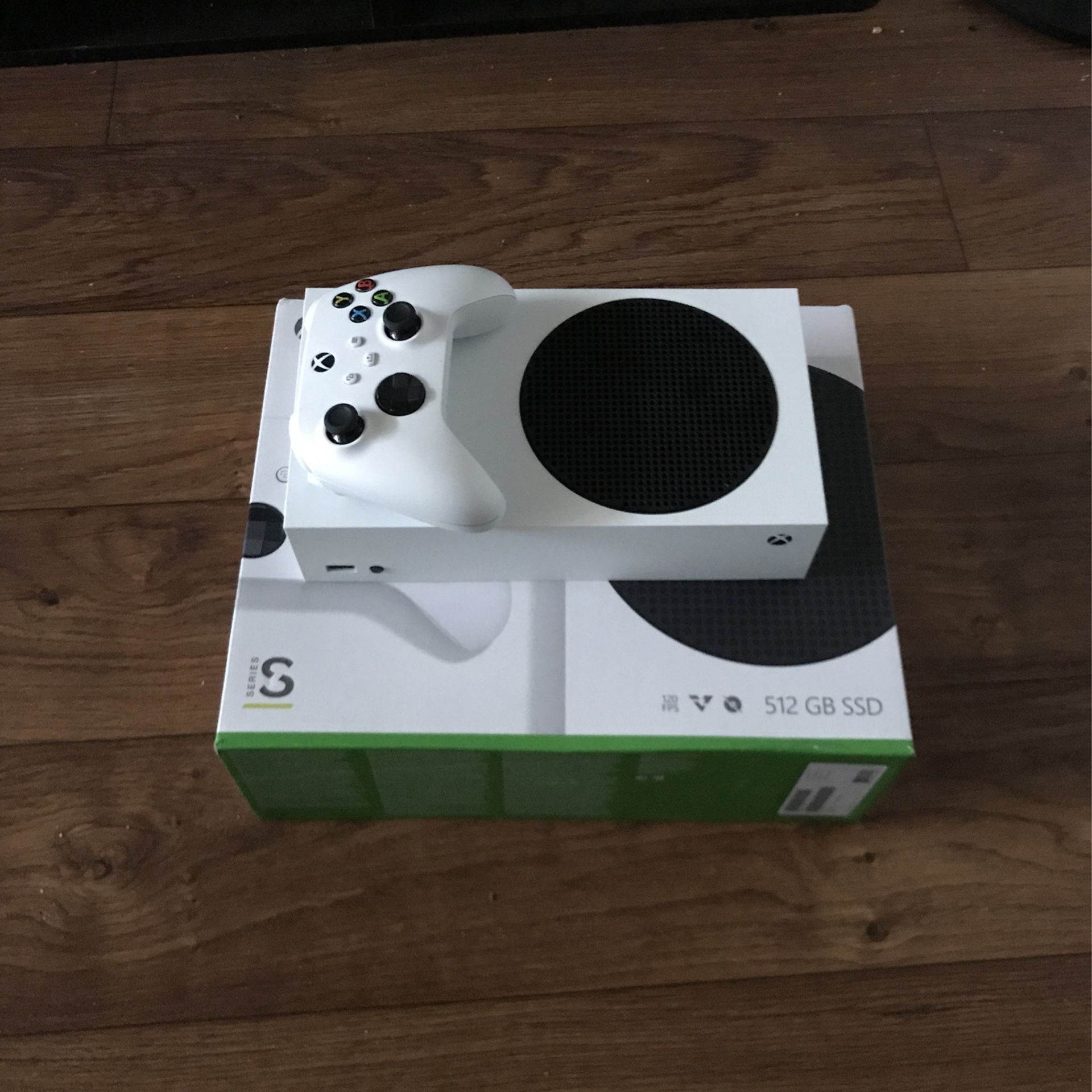 Xbox Series S - Lightly Used