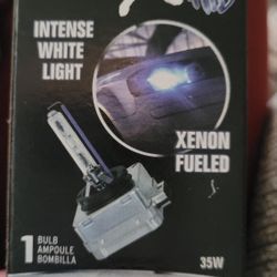 Mercedes Benz C300 Headlight 