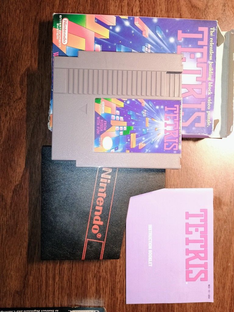 *VINTAGE TETRIS NINTENDO GAME*