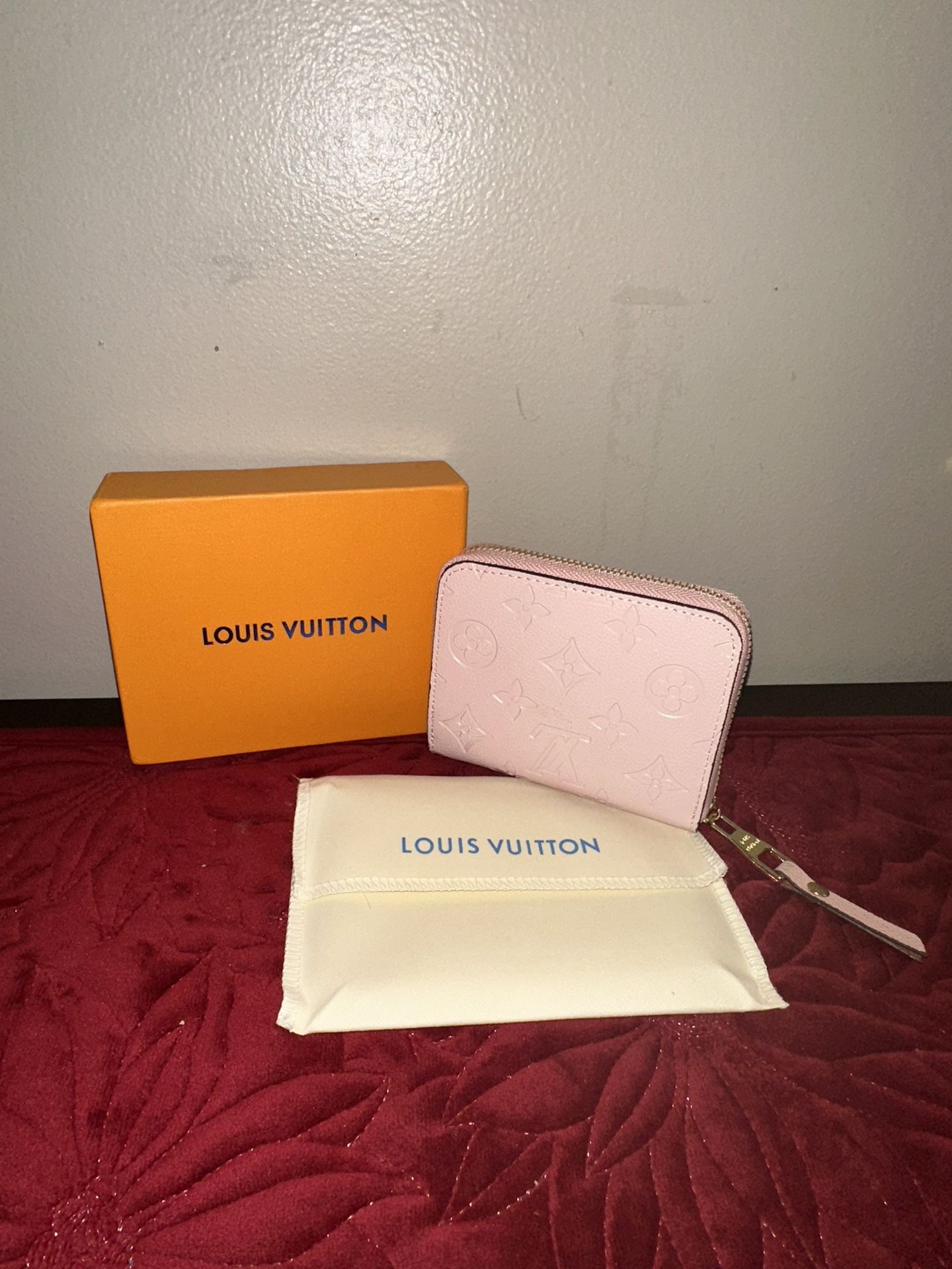 LV Stylish Pink Designer-Zippy Coin Wallet